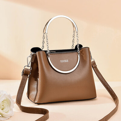 Baggage ladies fashion ladies carry large capacity simple temperament inclined bags single shoulder texture
Baggage ladies fashion ladies carry large capacity simple temperament inclined bags single shoulder texture