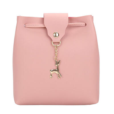 Women Leather Shoulder Bucket Bag Deer Pendant Casual Handbag Messenger Bag 
Women Leather Shoulder Bucket Bag Deer Pendant Casual Handbag Messenger Bag