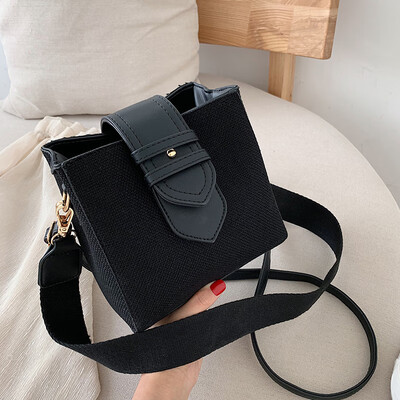 Small bag female 2019 new wave Korean version of the wild gas wild canvas bucket bag fashion wide shoulder strap shoulder Messenger bag
Small bag female 2019 new wave Korean version of the wild gas wild canvas bucket bag fashion wide shoulder strap shoulder Messenger bag