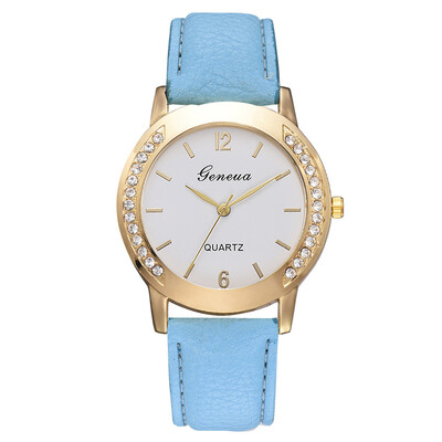 Casual ladies alloy quartz watch fashion crocodile pattern PU leather watch on both sides of the diamond fashion watch 
Casual ladies alloy quartz watch fashion crocodile pattern PU leather watch on both sides of the diamond fashion watch
