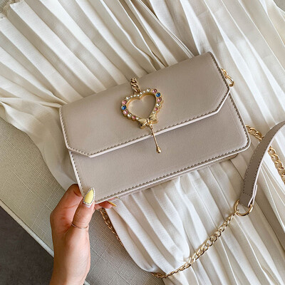 French minority womens fashionable one-shoulder bag with texture foreign style chain&oblique small square bag
French minority womens fashionable one-shoulder bag with texture foreign style chain&oblique small square bag