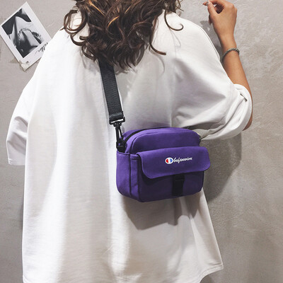 Net red di di bag female 2019 new fashion wild canvas bag Korean version ins Harajuku student shoulder Messenger bag
Net red di di bag female 2019 new fashion wild canvas bag Korean version ins Harajuku student shoulder Messenger bag