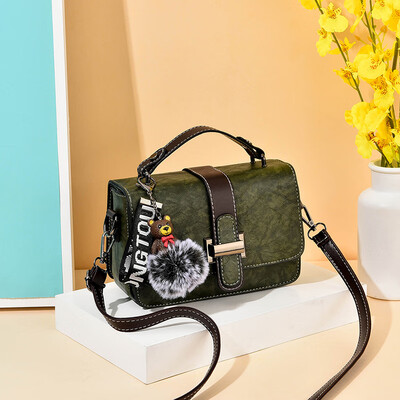 On the new little girl summer Korean version of one-shoulder Messenger bag Mori fashion Joker retro handbags
On the new little girl summer Korean version of one-shoulder Messenger bag Mori fashion Joker retro handbags