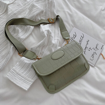 Advanced sense of foreign style womens bag chic retro wide shoulder strap small square bag new 2019 crocodile pattern shoulder ba
Advanced sense of foreign style womens bag chic retro wide shoulder strap small square bag new 2019 crocodile pattern shoulder ba