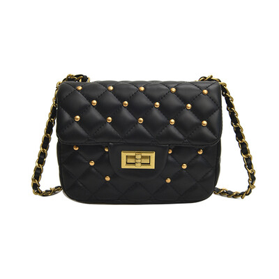 Summer new small bag female 2019 new wave Korean version of the wild single shoulder slung fashion contrast color simple saddle bag
Summer new small bag female 2019 new wave Korean version of the wild single shoulder slung fashion contrast color simple saddle bag