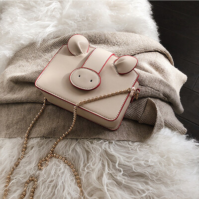 On the new pig pig bag female 2019 new Korean version of the cute girl shoulder slung fashion chain simple small square bag
On the new pig pig bag female 2019 new Korean version of the cute girl shoulder slung fashion chain simple small square bag