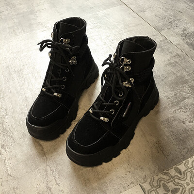Red boots children autumn Korean version of ulzzang round head tied with thick bottom boots leisure Martin boots
Red boots children autumn Korean version of ulzzang round head tied with thick bottom boots leisure Martin boots