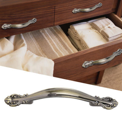 Greensen European Vintage Cabinet Drawer Handle Zinc Alloy Wardrobe Cupboard Pull Handle 2902
Greensen European Vintage Cabinet Drawer Handle Zinc Alloy Wardrobe Cupboard Pull Handle 2902