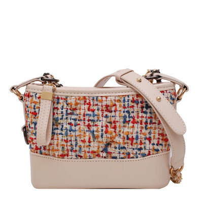 New small bag female 2019 summer new port wind stone pattern chain shoulder bag fashion wild diagonal small square bag
New small bag female 2019 summer new port wind stone pattern chain shoulder bag fashion wild diagonal small square bag