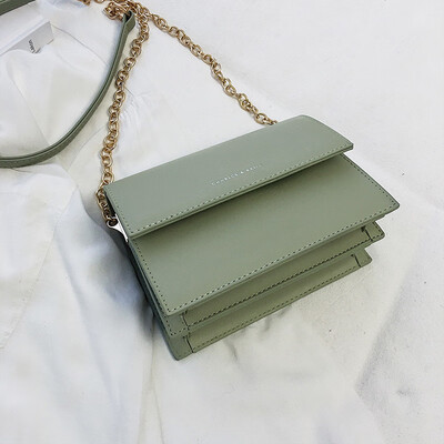 Summer new texture bag female 2019 new Korean version of the wild shoulder slung ins fashion chain small square bag
Summer new texture bag female 2019 new Korean version of the wild shoulder slung ins fashion chain small square bag