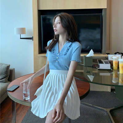 Wooden ear versatile Slim doll collar female T-shirt beads decorative comfort wild shirt
Wooden ear versatile Slim doll collar female T-shirt beads decorative comfort wild shirt