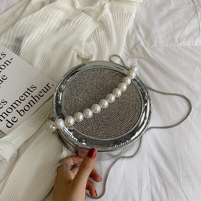 Elegant Female Pearl Tote Bag 2019 Summer New Quality PU Leather Womens Designer Handbag Diamond Chain Shoulder Messenger Bag
Elegant Female Pearl Tote Bag 2019 Summer New Quality PU Leather Womens Designer Handbag Diamond Chain Shoulder Messenger Bag