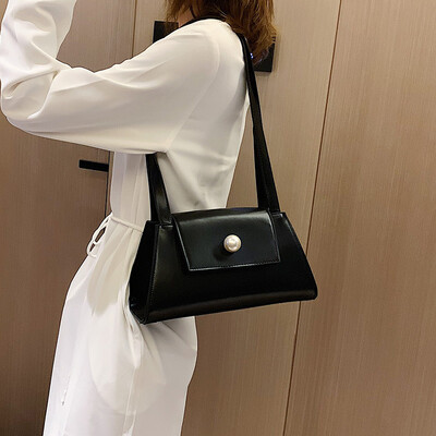 Retro Hong Kong style small square bag female 2019 new fashion texture shoulder bag summer new solid color wild handbag
Retro Hong Kong style small square bag female 2019 new fashion texture shoulder bag summer new solid color wild handbag
