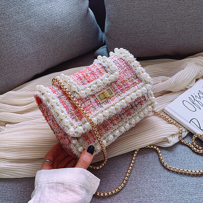 Korean version of Joker small bag chic chain Pearl small square bag new 2019 lock womens shoulder bag Messenger bag
Korean version of Joker small bag chic chain Pearl small square bag new 2019 lock womens shoulder bag Messenger bag