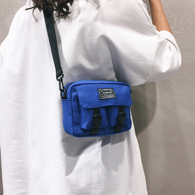 Ins on the new canvas bag Yangsang Messenger bag female 2019 new Korean version of the wild network red texture shoulder bag
Ins on the new canvas bag Yangsang Messenger bag female 2019 new Korean version of the wild network red texture shoulder bag