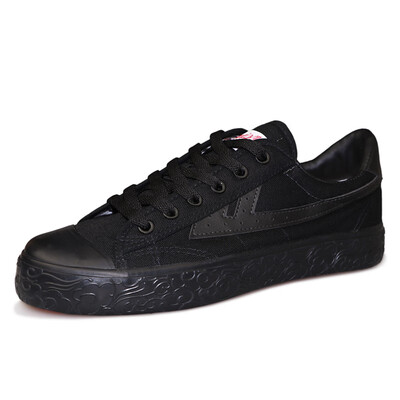 Warrior canvas shoes low to help casual couple models with flat-bottom sports WL0003T black&black 38 large one yard
Warrior canvas shoes low to help casual couple models with flat-bottom sports WL0003T black&black 38 large one yard