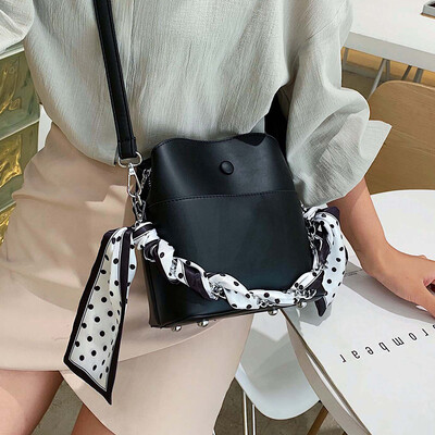 Womens bag 2019 new tide wild gas bucket bag summer small fresh messenger bag ins fashion Sen small bag
Womens bag 2019 new tide wild gas bucket bag summer small fresh messenger bag ins fashion Sen small bag