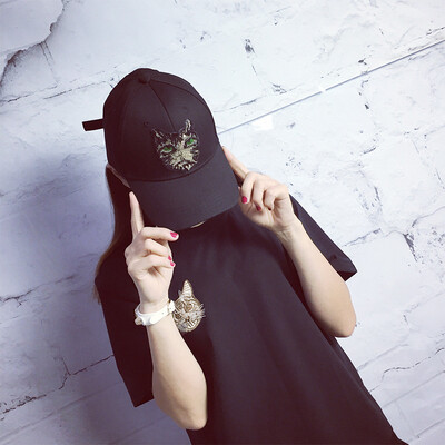 SpringSummer baseball cap ladies street hip-hop hat Korean cartoon cat sequins plastered with stylish cap
SpringSummer baseball cap ladies street hip-hop hat Korean cartoon cat sequins plastered with stylish cap