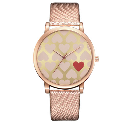 Wish trend alloy womens watch Korean casual love mirror quartz watch quality PU leather female watch
Wish trend alloy womens watch Korean casual love mirror quartz watch quality PU leather female watch