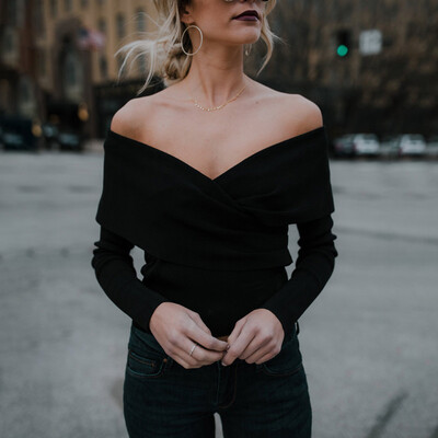Womens Off-shoulder Deep V-neck Long Sleeve Tops Slim Fit Solid Sexy Blouse
Womens Off-shoulder Deep V-neck Long Sleeve Tops Slim Fit Solid Sexy Blouse