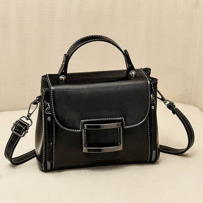 Retro doctor Bao female Chao Korean version 100 shoulder oblique satchel personality fashion ins super hot hand
