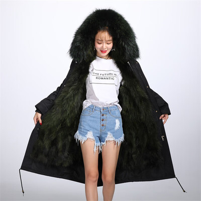 QIU YAN sent over the new winter star model liner long paragraph Parker coat female fur coat 9333
QIU YAN sent over the new winter star model liner long paragraph Parker coat female fur coat 9333