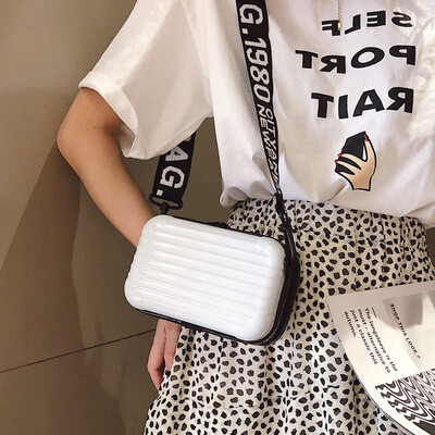 Advanced sense bag Western fashion small square bag handbags new 2019 wide shoulder strap small bag texture shoulder Messenger bag