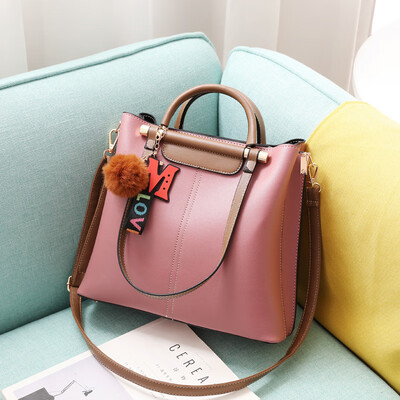 Female bag 2019 spring new cool Korean version of the big bag sleek minimalist shoulder bag
Female bag 2019 spring new cool Korean version of the big bag sleek minimalist shoulder bag