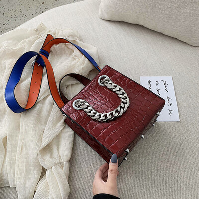 Summer new crocodile pattern bag female 2019 new wave Korean version of the wild single shoulder slung fashion portable small square bag
Summer new crocodile pattern bag female 2019 new wave Korean version of the wild single shoulder slung fashion portable small square bag