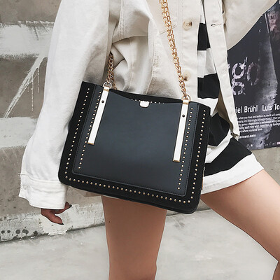 Hong Kong style rivet stitching handbags chic chain bag female 2019 new fashion wild diagonal cross bag shoulder bag
Hong Kong style rivet stitching handbags chic chain bag female 2019 new fashion wild diagonal cross bag shoulder bag