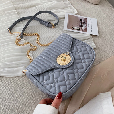 Chic chain small bag simple&casual small square bag new type 2019 buckle womens bag fashion single-shoulder bag messeng
Chic chain small bag simple&casual small square bag new type 2019 buckle womens bag fashion single-shoulder bag messeng