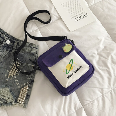 Fashion temperament color crossbody bag chic versatile shoulder bag female 2019 new cartoon cute planet canvas bag
Fashion temperament color crossbody bag chic versatile shoulder bag female 2019 new cartoon cute planet canvas bag