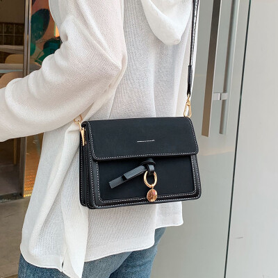 Broadband small bag female 2019 autumn new Korean version of the wild Messenger shoulder bag ins super fire with the small square bag
Broadband small bag female 2019 autumn new Korean version of the wild Messenger shoulder bag ins super fire with the small square bag