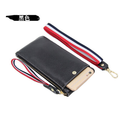 The first layer of leather ladies new hanging neck clutch bag Europe&the United States thin section color broadband leather mobile phone bag long wallet
The first layer of leather ladies new hanging neck clutch bag Europe&the United States thin section color broadband leather mobile phone bag long wallet