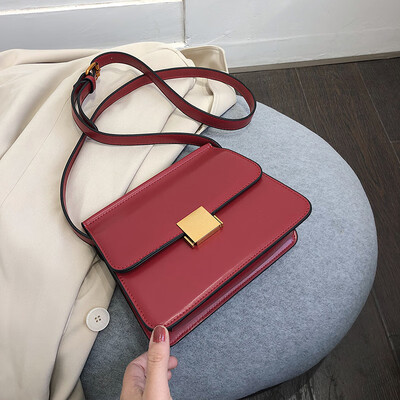Qiao Bani 2019 new European&American style fashion simple chain hippie bag street shoot trend single shoulder diagonal female bag
Qiao Bani 2019 new European&American style fashion simple chain hippie bag street shoot trend single shoulder diagonal female bag