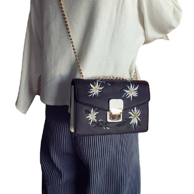 New Women Bag Messenger Bag Chain Shoulder Bag PU Leather Girls Flower Small Crossbody Bag BlackWhite
New Women Bag Messenger Bag Chain Shoulder Bag PU Leather Girls Flower Small Crossbody Bag BlackWhite