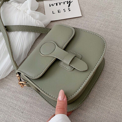 Summer on the new texture womens bag 2019 new Korean fashion shoulder slung texture western style saddle bag
Summer on the new texture womens bag 2019 new Korean fashion shoulder slung texture western style saddle bag
