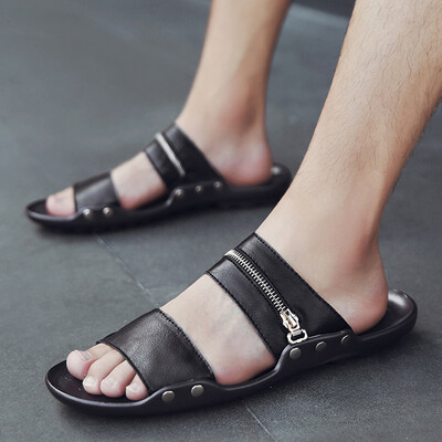 2019 new summer slippers mens outdoor beach social sandals sandals Korean fashion wear casual personality tide
2019 new summer slippers mens outdoor beach social sandals sandals Korean fashion wear casual personality tide