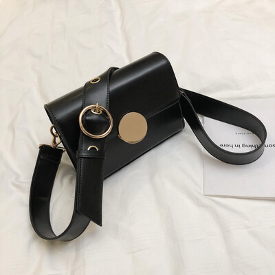 Ins port wind texture broadband small bag women 2019 new wave Korean Joker net red simple shoulder Messenger bag
Ins port wind texture broadband small bag women 2019 new wave Korean Joker net red simple shoulder Messenger bag