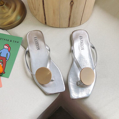 Slippers out of the women in 2019 new summer fashion 100-way red ins cool slippers flat bottom flip-flops flip-flops
Slippers out of the women in 2019 new summer fashion 100-way red ins cool slippers flat bottom flip-flops flip-flops