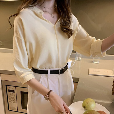 Women Blouse Short Sleeve Beach Shirts V Neck Summer Casual Loose Tops Fashion Chiffon Blouse Pure Basic Soft Tops Summer
Women Blouse Short Sleeve Beach Shirts V Neck Summer Casual Loose Tops Fashion Chiffon Blouse Pure Basic Soft Tops Summer