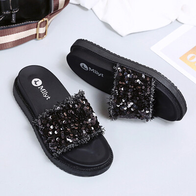 Korean version of 2019 summer new dew toe drag sequins flat bottom womens slippers slope with thick slippers gladiator sandals
Korean version of 2019 summer new dew toe drag sequins flat bottom womens slippers slope with thick slippers gladiator sandals