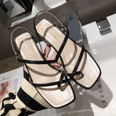 Summer Europe&America chic retro thick heel set toe sandals womens fashion black gladiator sandals slim high heels
Summer Europe&America chic retro thick heel set toe sandals womens fashion black gladiator sandals slim high heels