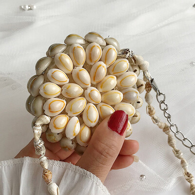 Tailored Women Natural Sea Shell Bag Hand-Weaved Messenger Cute Waterproof Crossbody Bag
Tailored Women Natural Sea Shell Bag Hand-Weaved Messenger Cute Waterproof Crossbody Bag