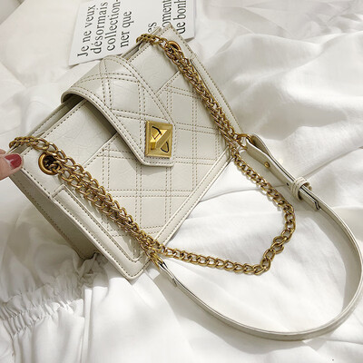 Bag female bag new 2019 Korean version of the tide simple embroidery line chain shoulder Messenger bag female wild ins small square bag 
Bag female bag new 2019 Korean version of the tide simple embroidery line chain shoulder Messenger bag female wild ins small square bag