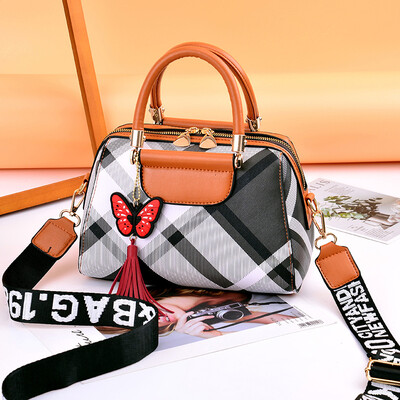 Bag female 2019 spring new fashion handbags wholesale Europe&America slung shoulder bag direct supply
Bag female 2019 spring new fashion handbags wholesale Europe&America slung shoulder bag direct supply