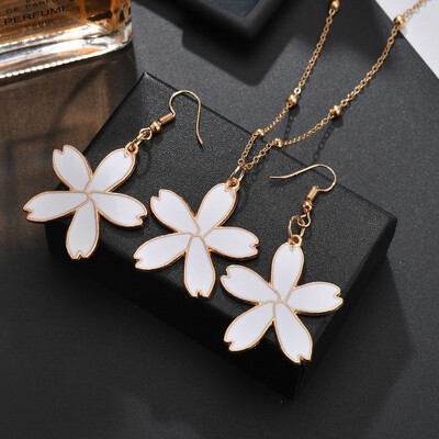 Creative Design New Flower Pendant Necklace Drop Oil High Quality Jewelry Womens Gift Ladies Temperament Necklace Wedding Gift
Creative Design New Flower Pendant Necklace Drop Oil High Quality Jewelry Womens Gift Ladies Temperament Necklace Wedding Gift