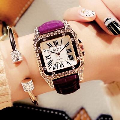 2018 new retro rhinestone female watch Korean fashion student quartz watch leather belt ladies watch female models diamond Pink
2018 new retro rhinestone female watch Korean fashion student quartz watch leather belt ladies watch female models diamond Pink