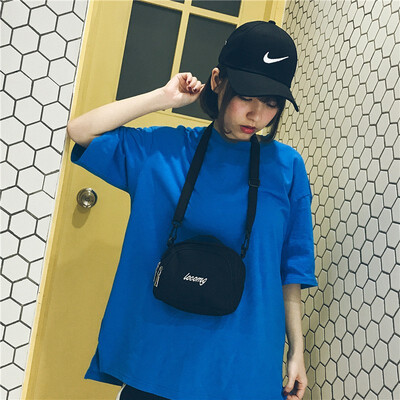 NovelTeez 2018 Korean version of the tide new portable casual fashion single shoulder diagonal canvas wild simple embroidery handb
NovelTeez 2018 Korean version of the tide new portable casual fashion single shoulder diagonal canvas wild simple embroidery handb