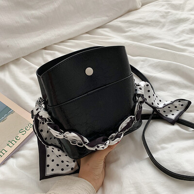 Advanced sense of foreign style womens bag ins Korean scarf bag new 2019 Joker bucket bag shoulder Messenger bag
Advanced sense of foreign style womens bag ins Korean scarf bag new 2019 Joker bucket bag shoulder Messenger bag